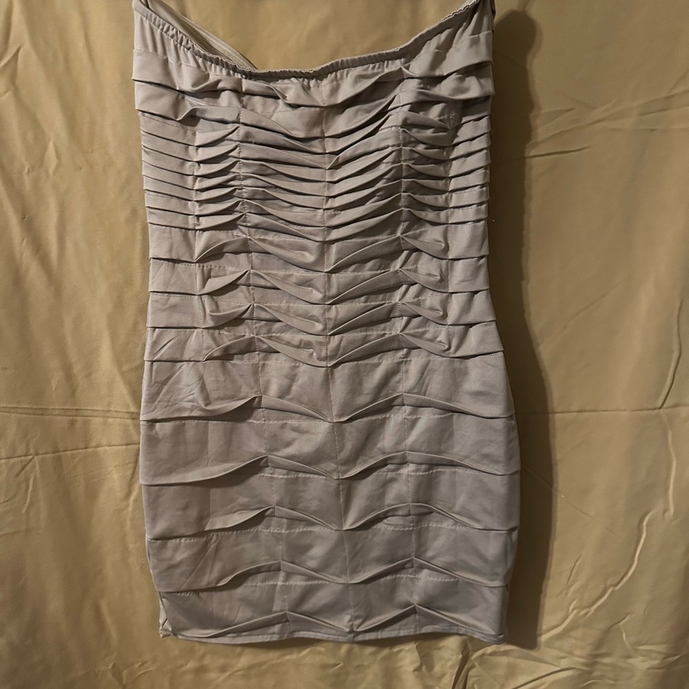 Elegant Gray strapless, mini Dress